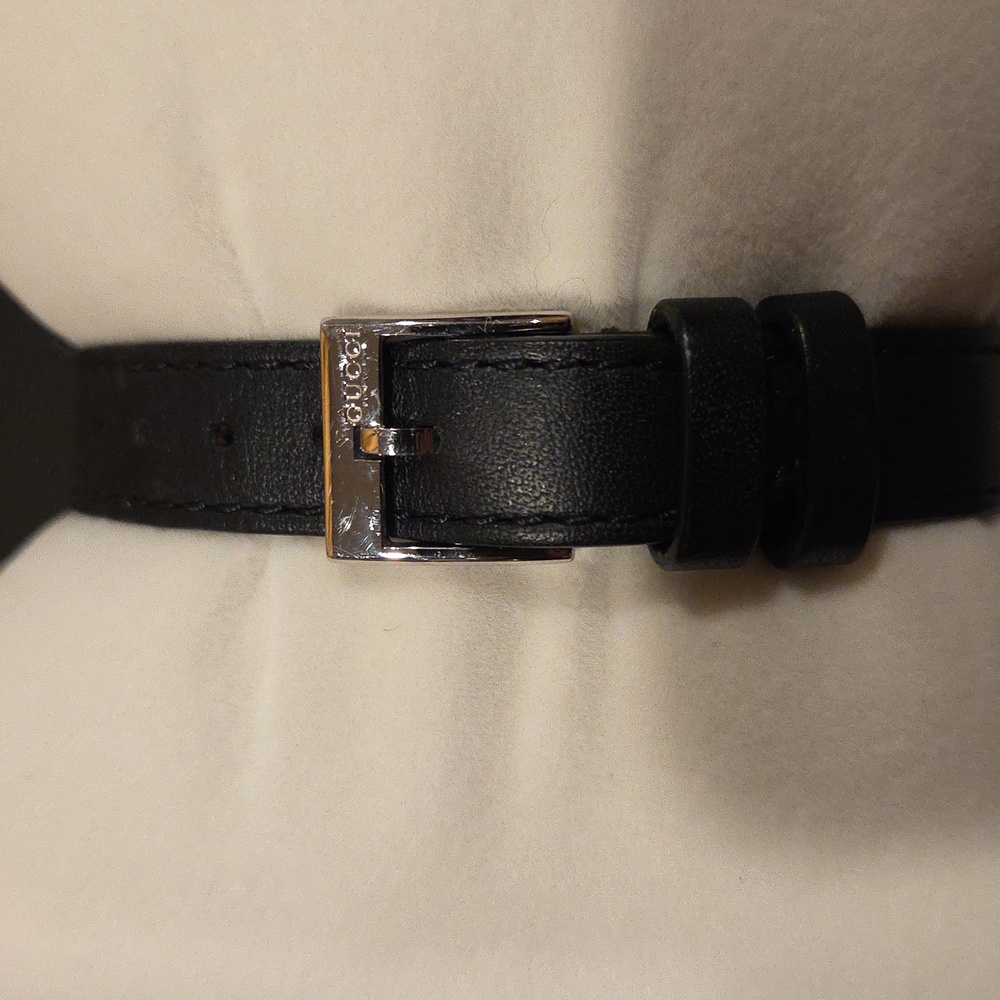 Gucci Black and Silver Watch - Picture 4 of 7